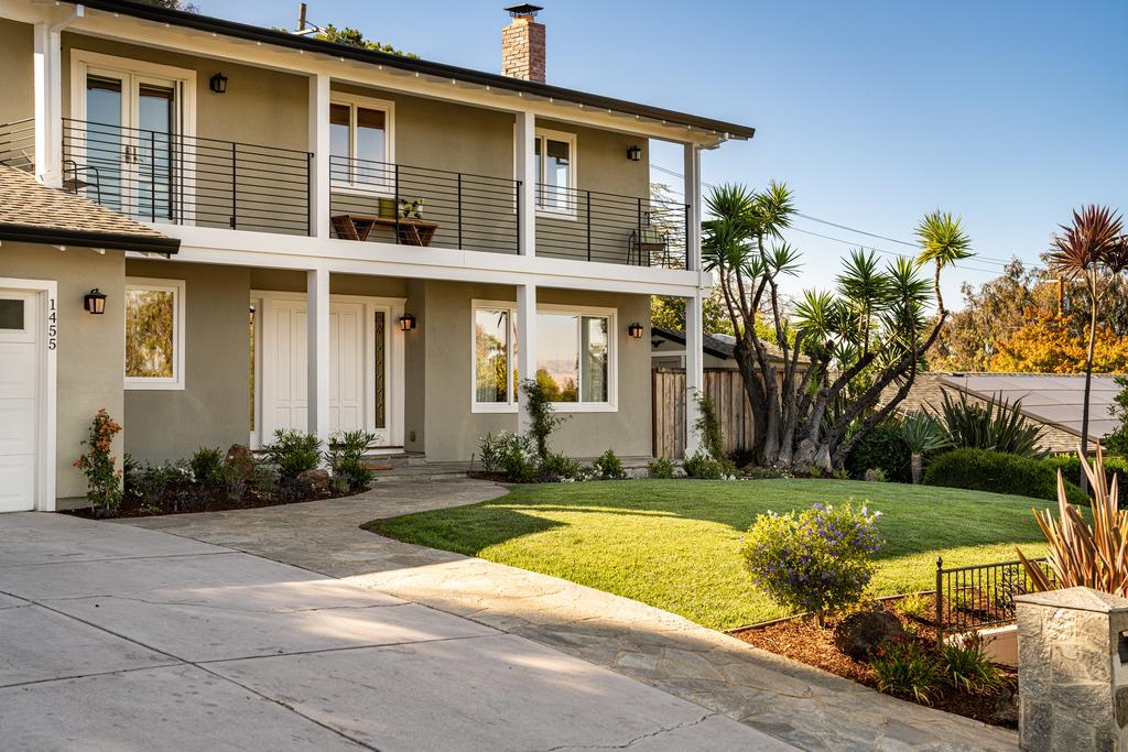 1455 Redwood Drive