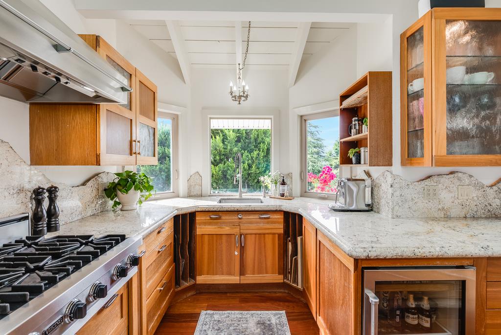 1501 Hidden Valley Road