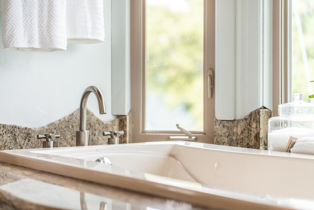 1501 Hidden Valley Road