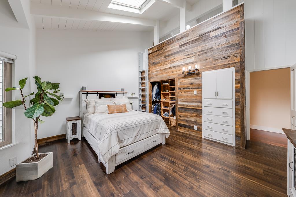 1501 Hidden Valley Road