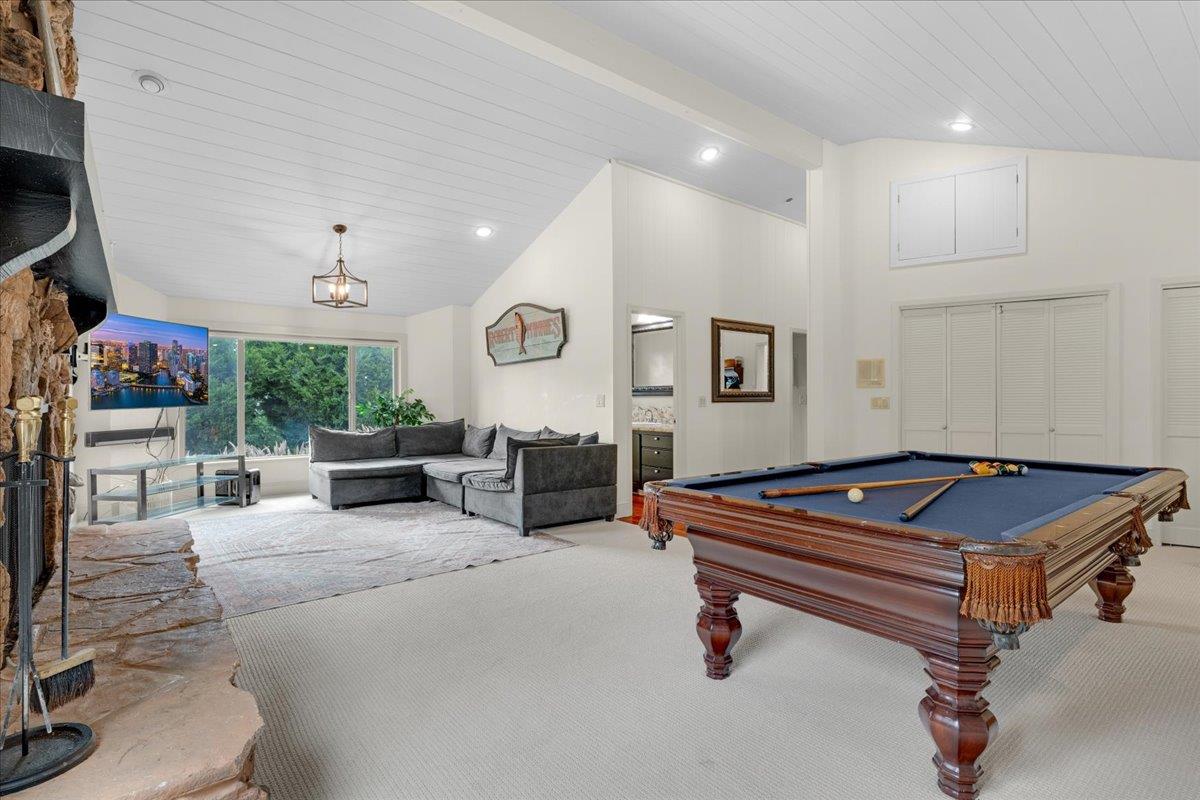 1501 Hidden Valley Road