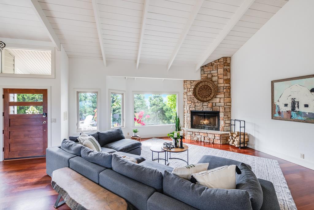 1501 Hidden Valley Road