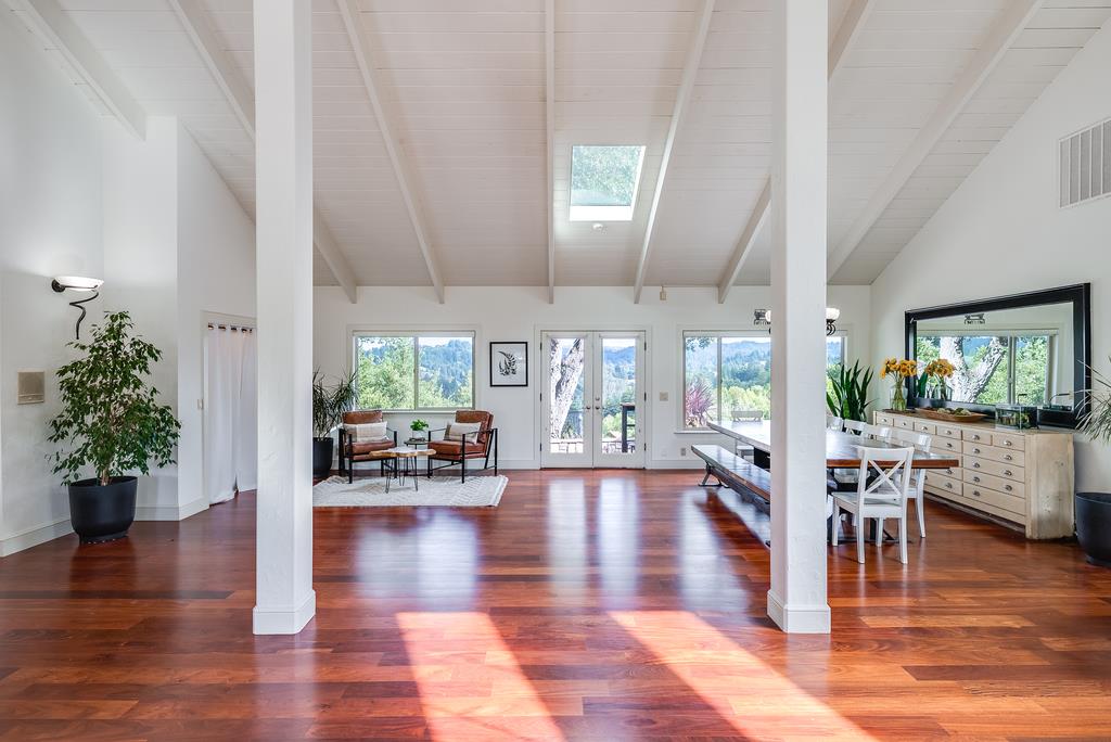 1501 Hidden Valley Road