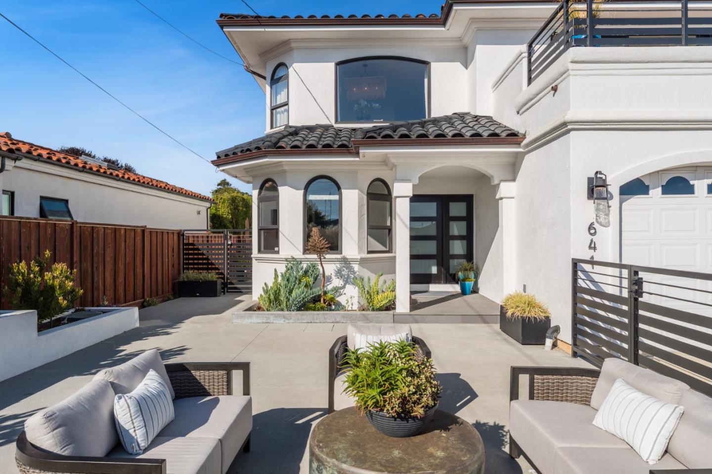 641 Bayview Drive