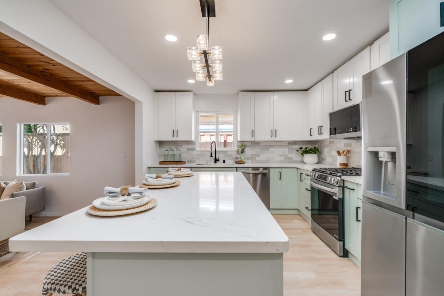 506 Bayview Drive