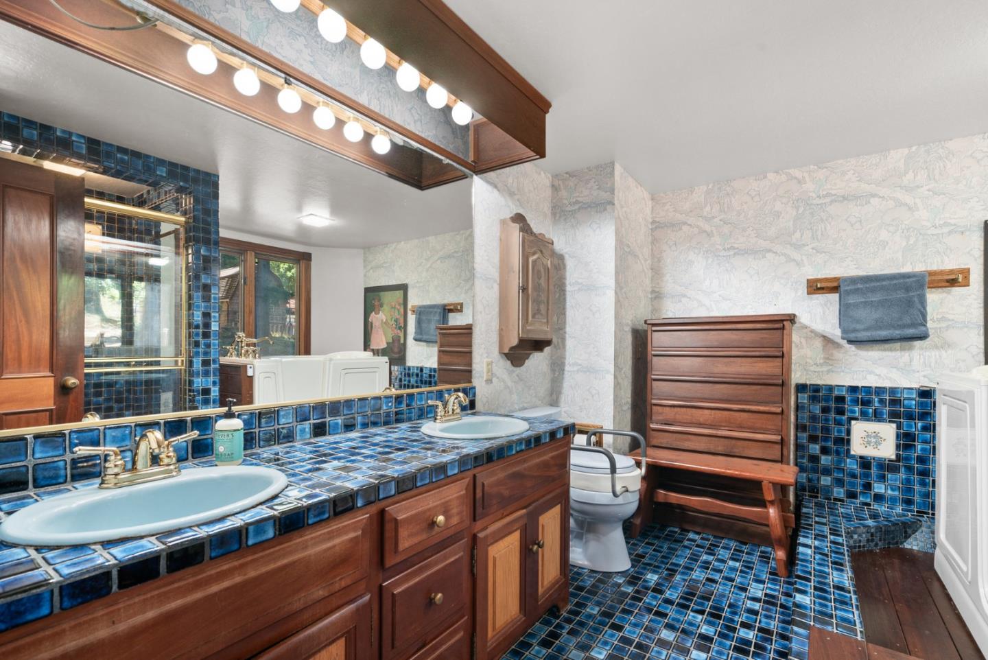 4611 Bonny Doon Road