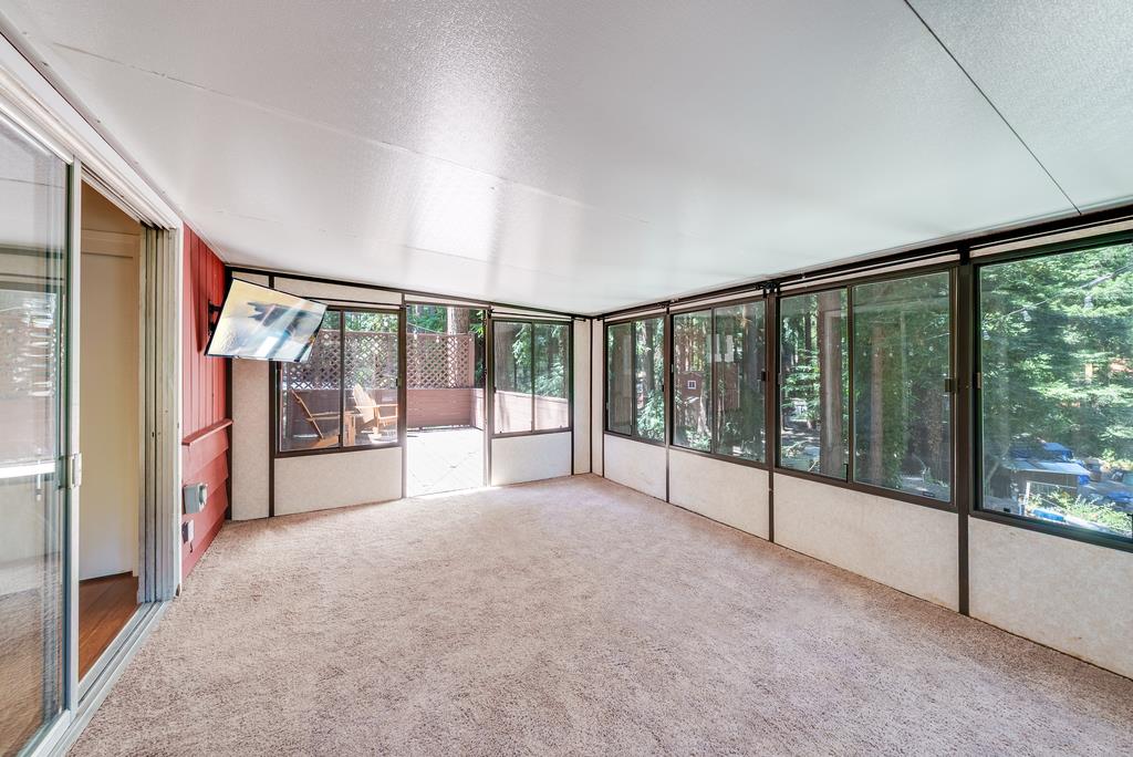 620 Knoll Way
