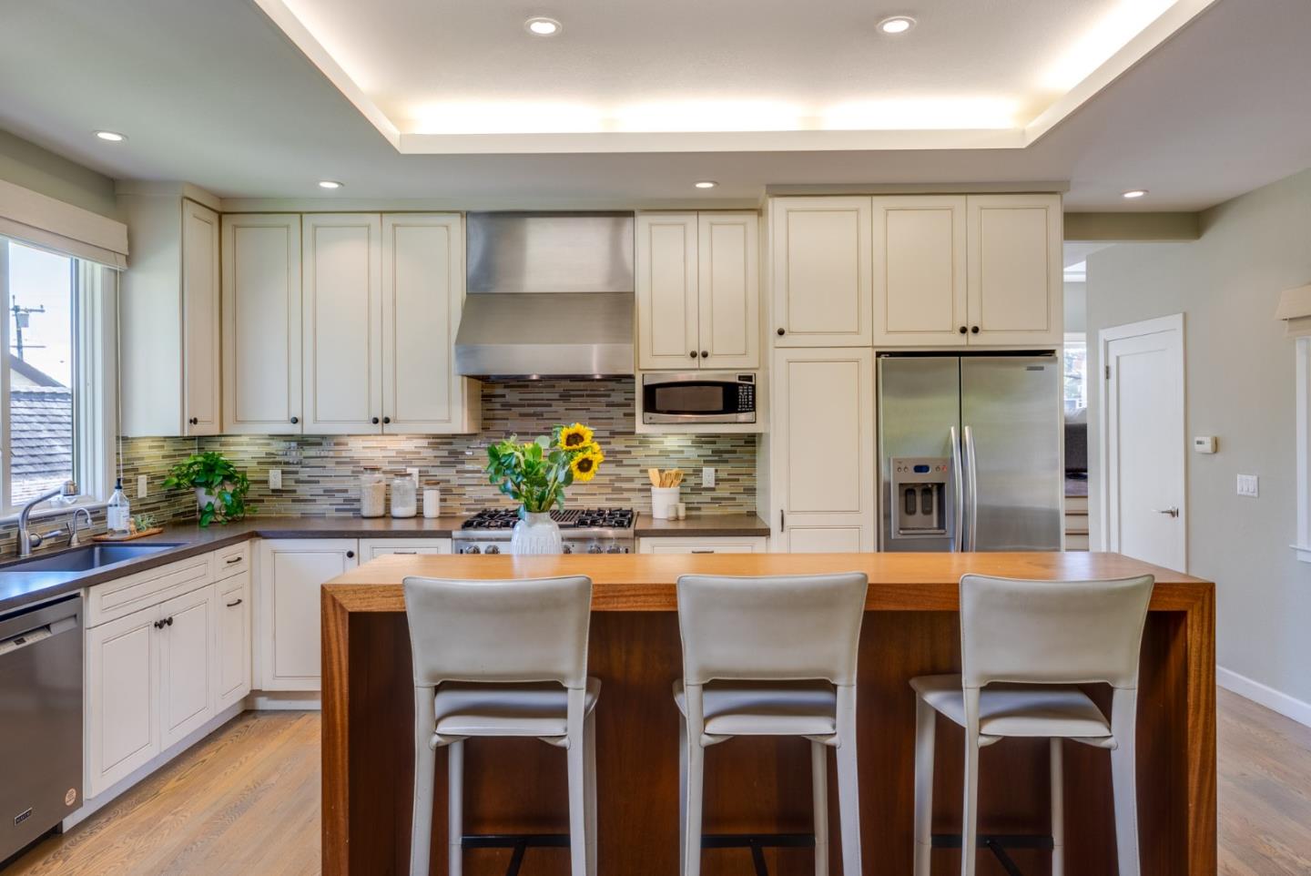 210 Venetian Road