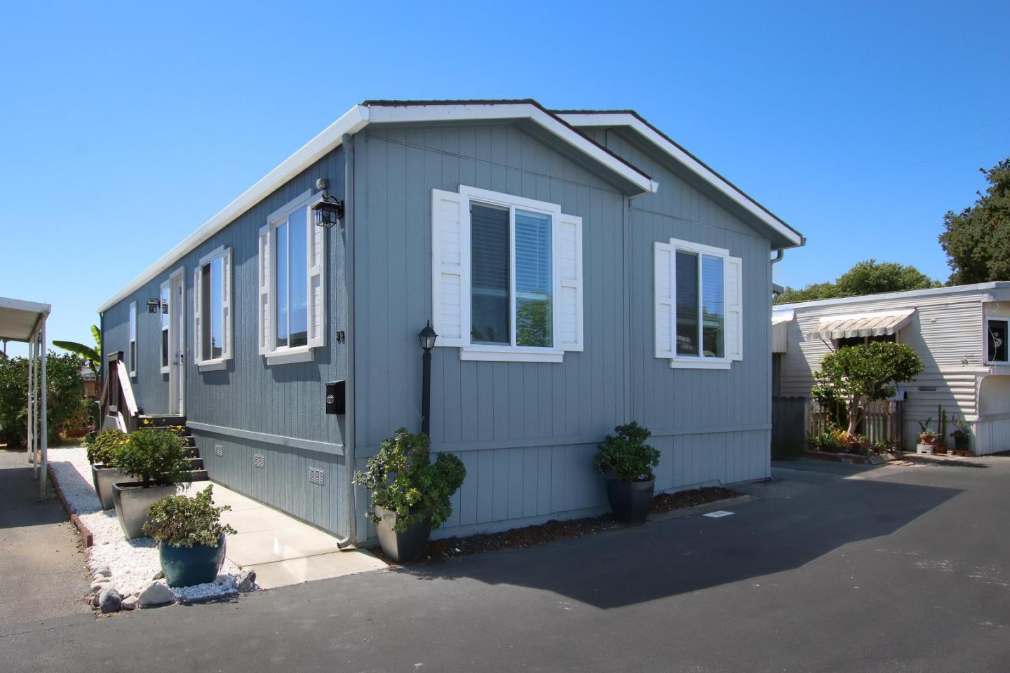 1099 38th Avenue Unit: 33