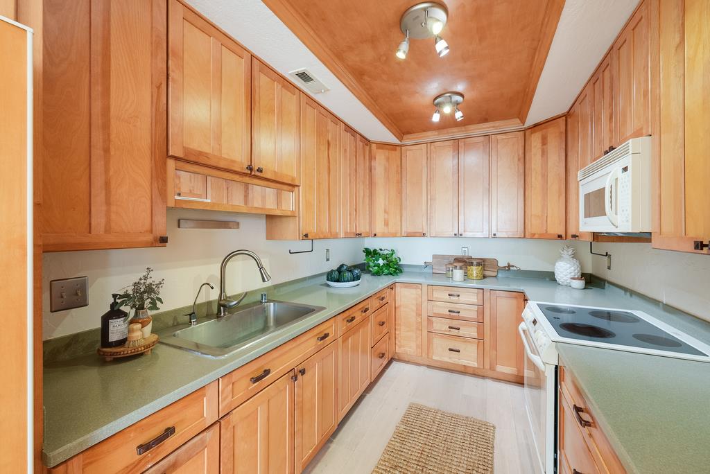 261 Sea Ridge Road 2