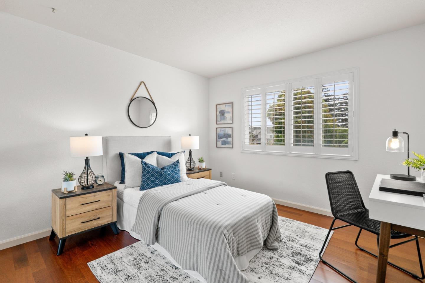 1505 42nd Avenue 7