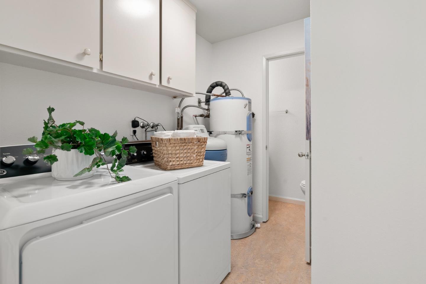 1505 42nd Avenue 7