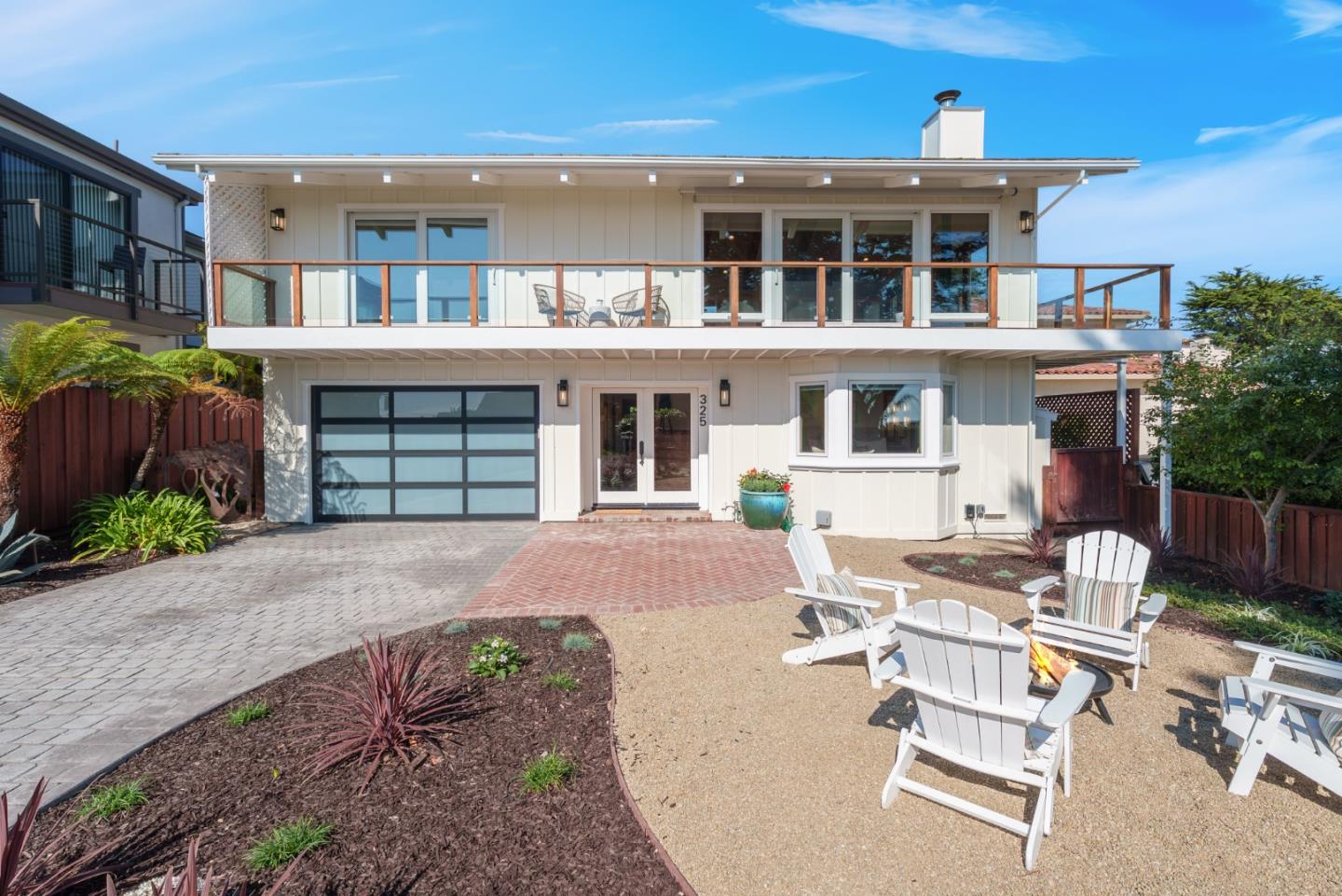 325 Kingsbury Drive