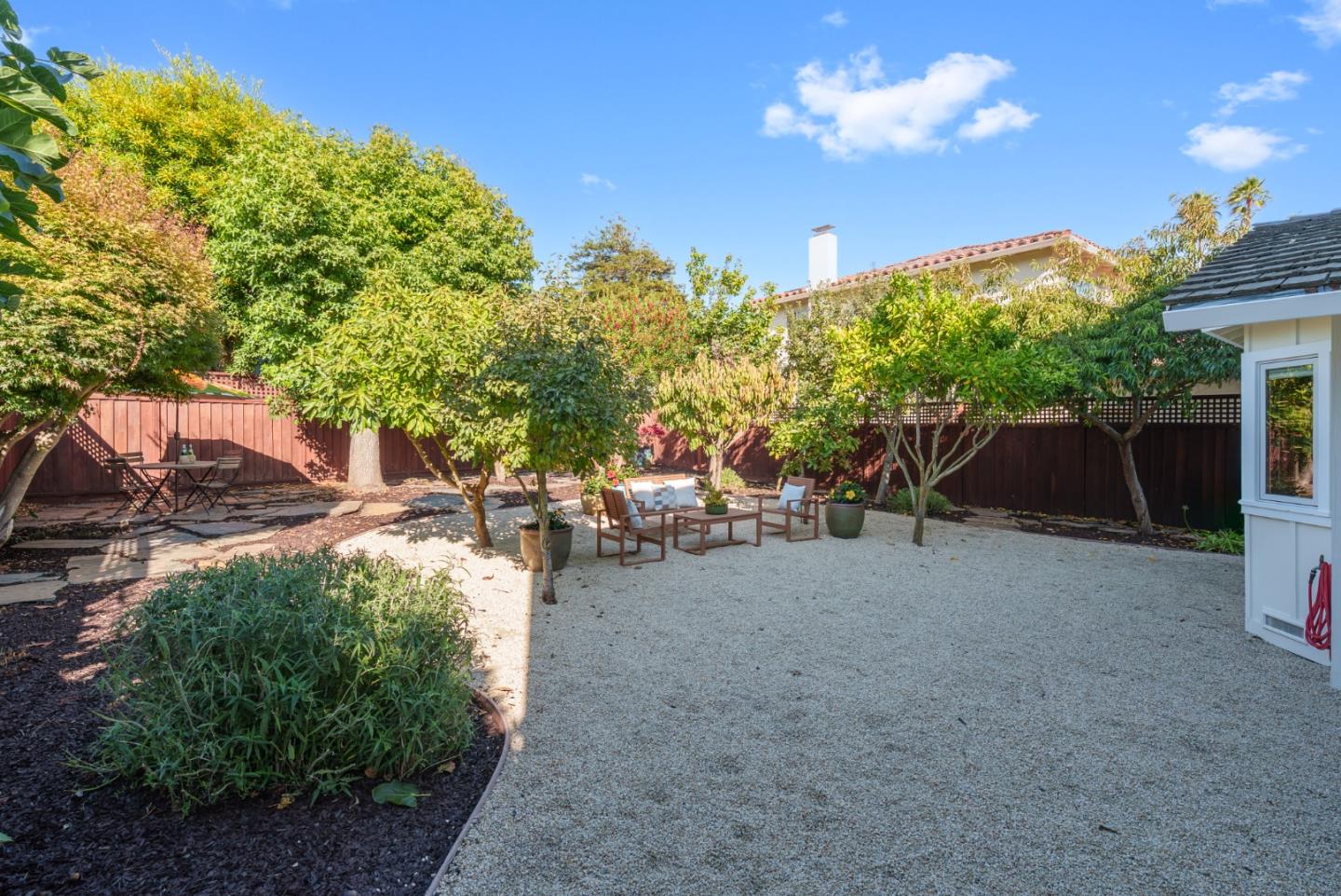 325 Kingsbury Drive