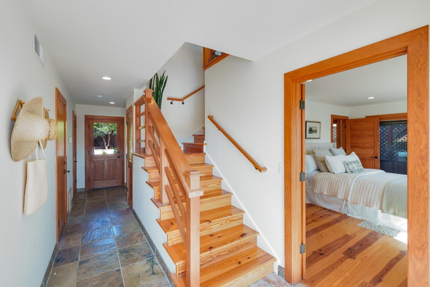 325 Kingsbury Drive