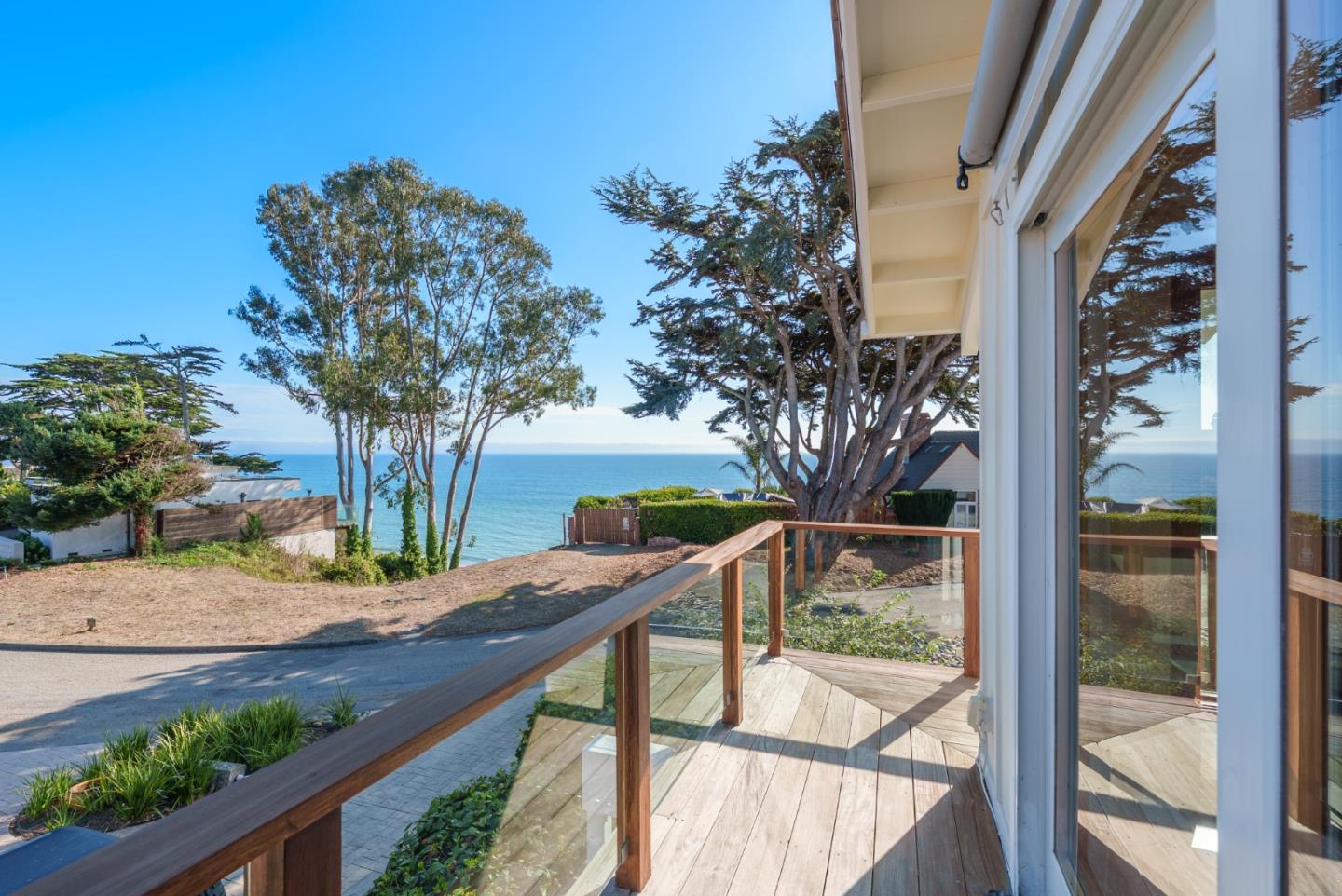 325 Kingsbury Drive