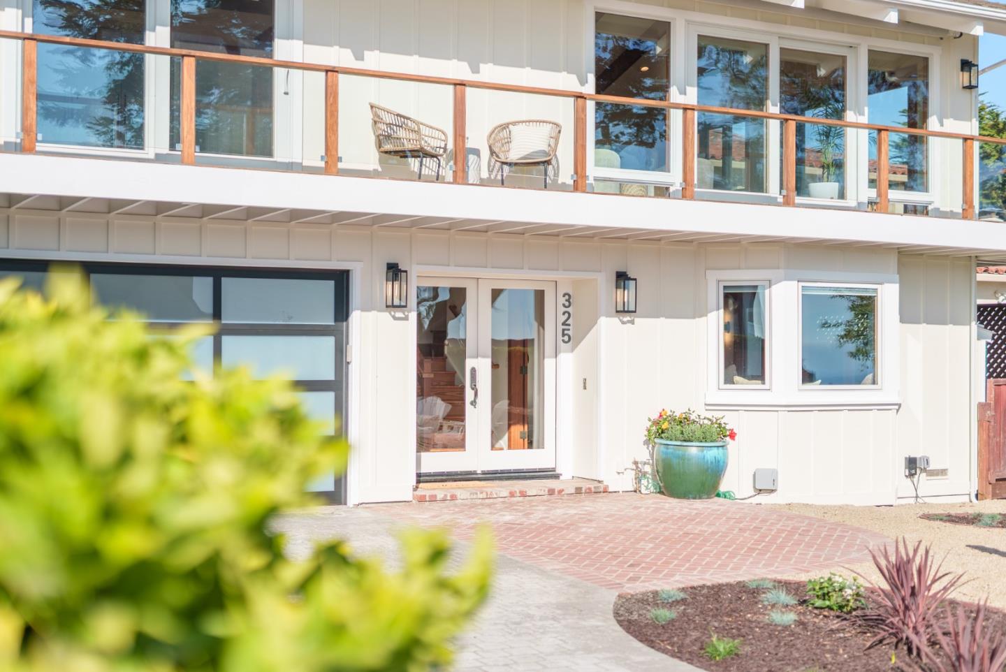 325 Kingsbury Drive