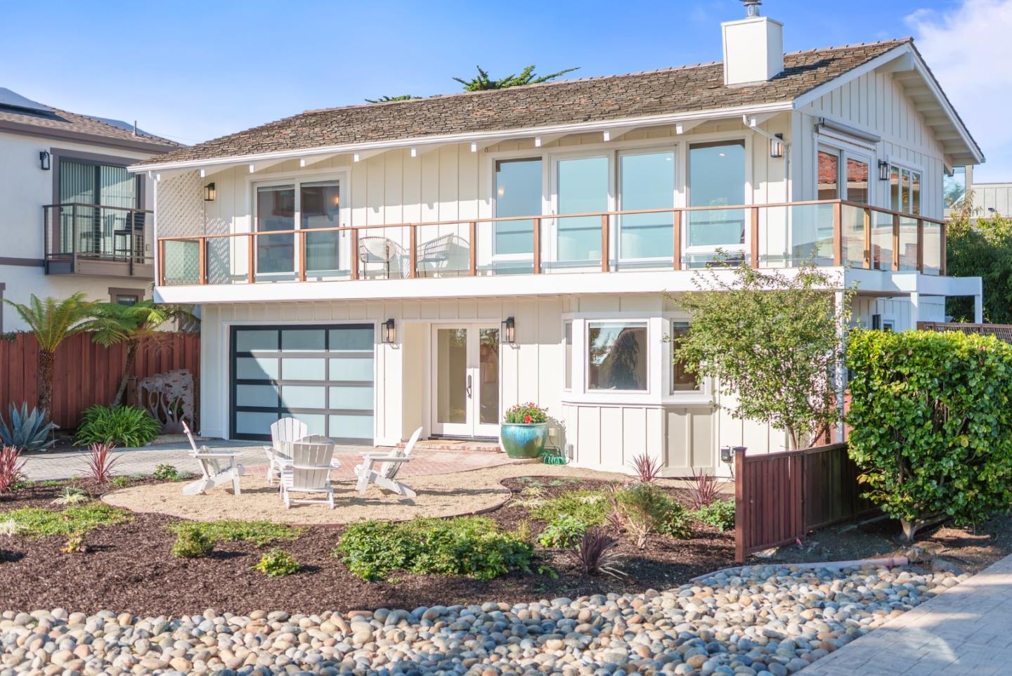 325 Kingsbury Drive