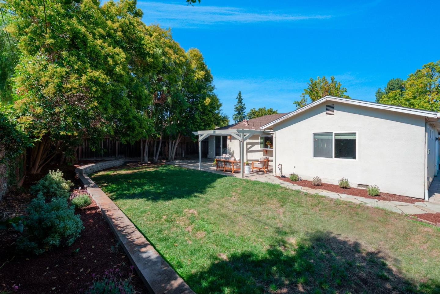 2364 Boxwood Drive