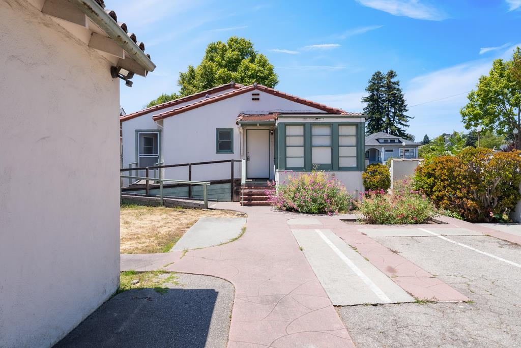 1103 Mission Street