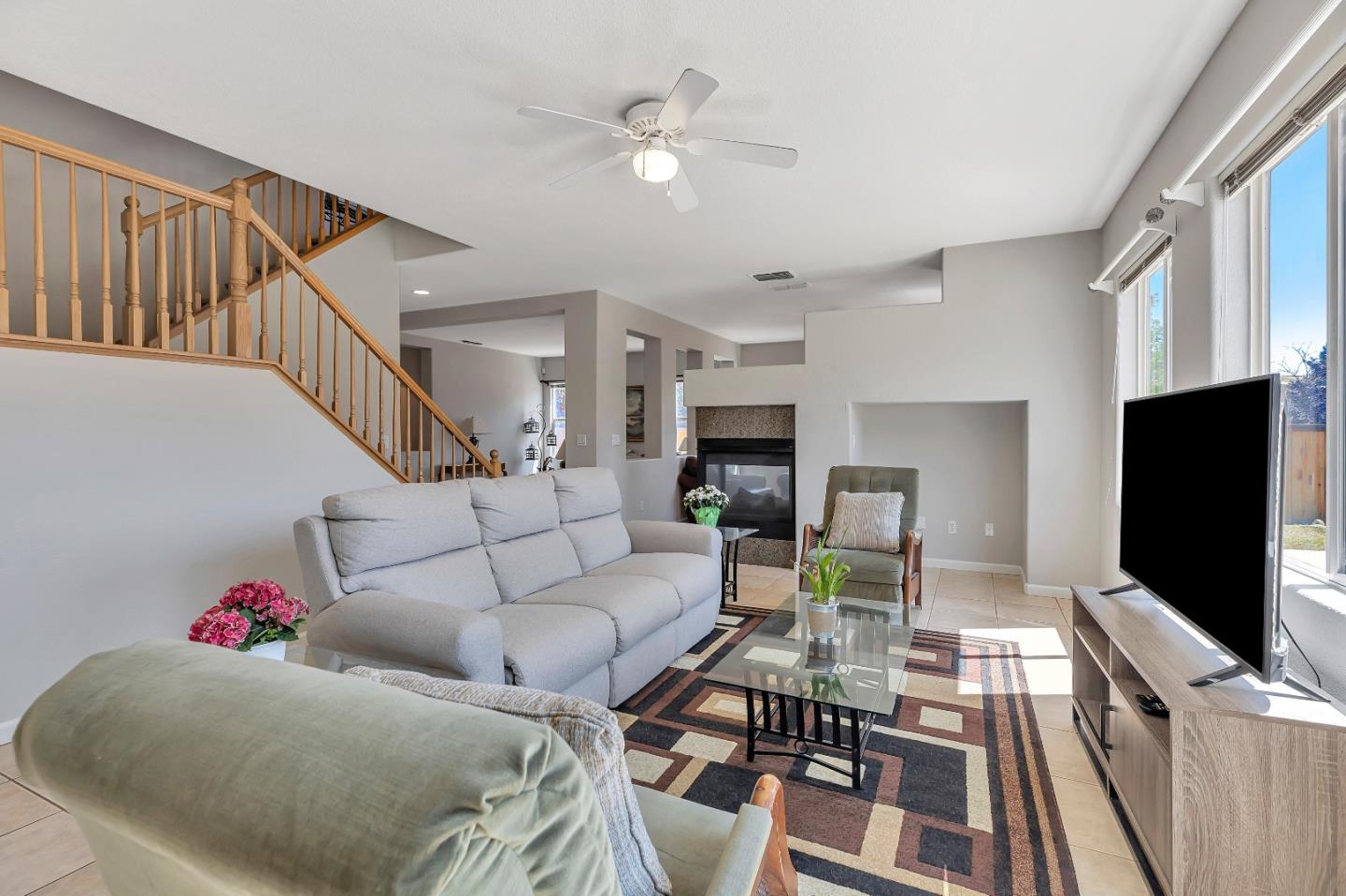 6457 Sonora Pass Way