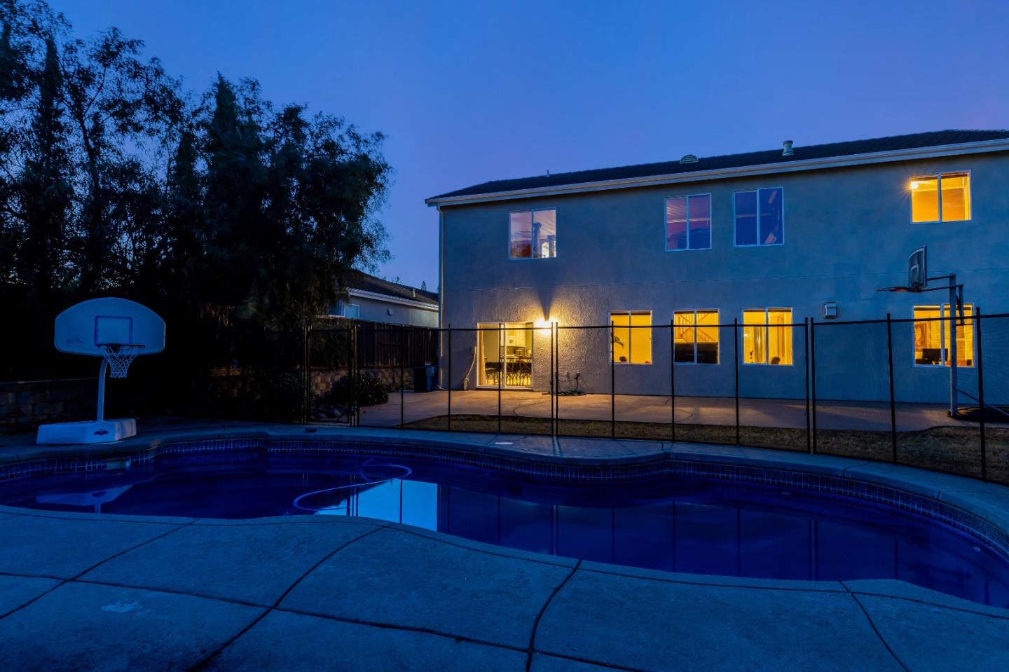 6457 Sonora Pass Way