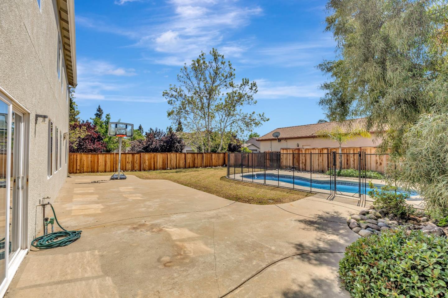 6457 Sonora Pass Way