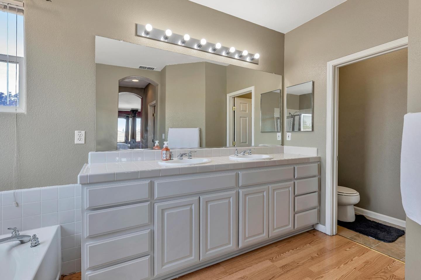6457 Sonora Pass Way