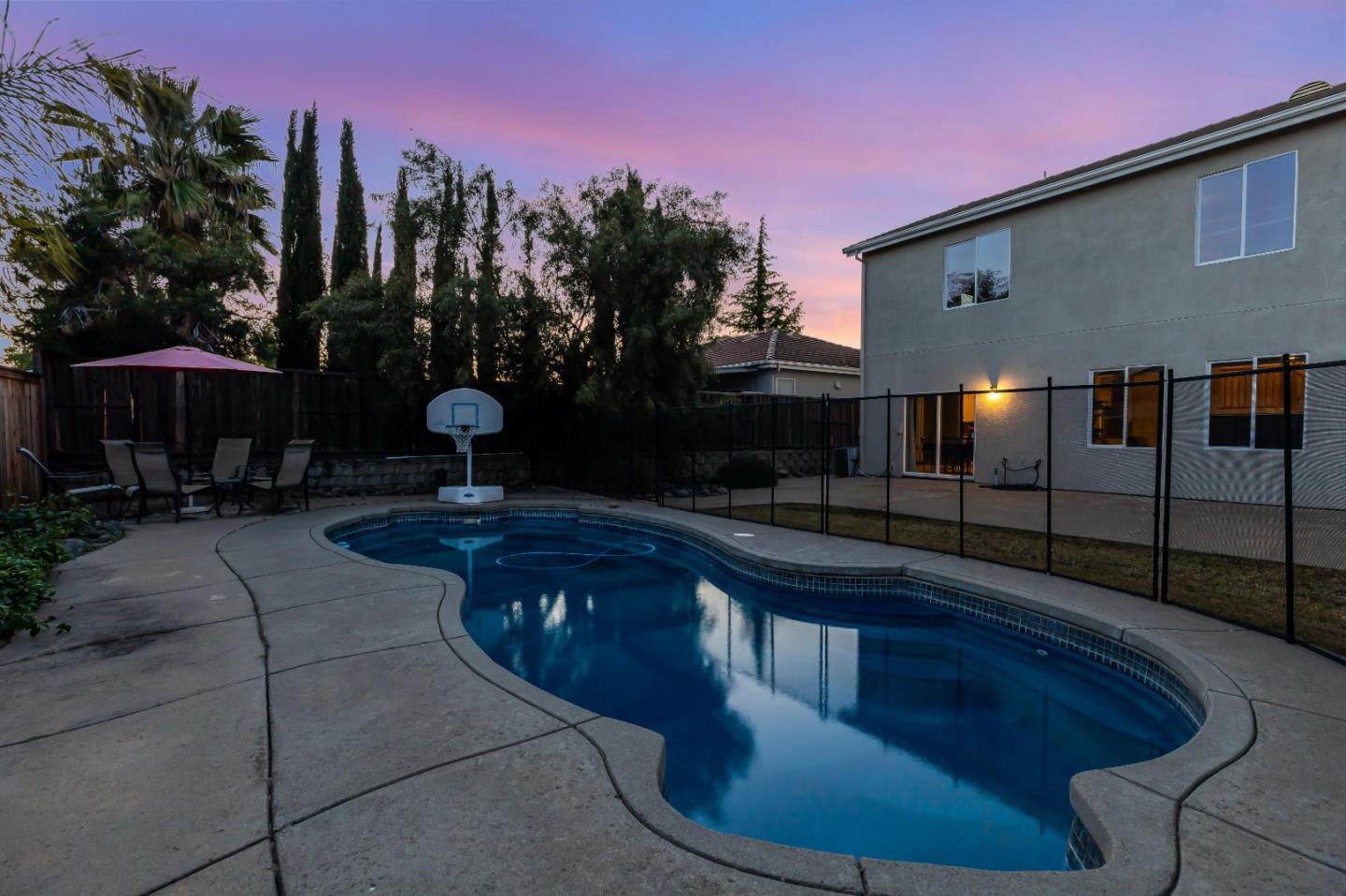 6457 Sonora Pass Way