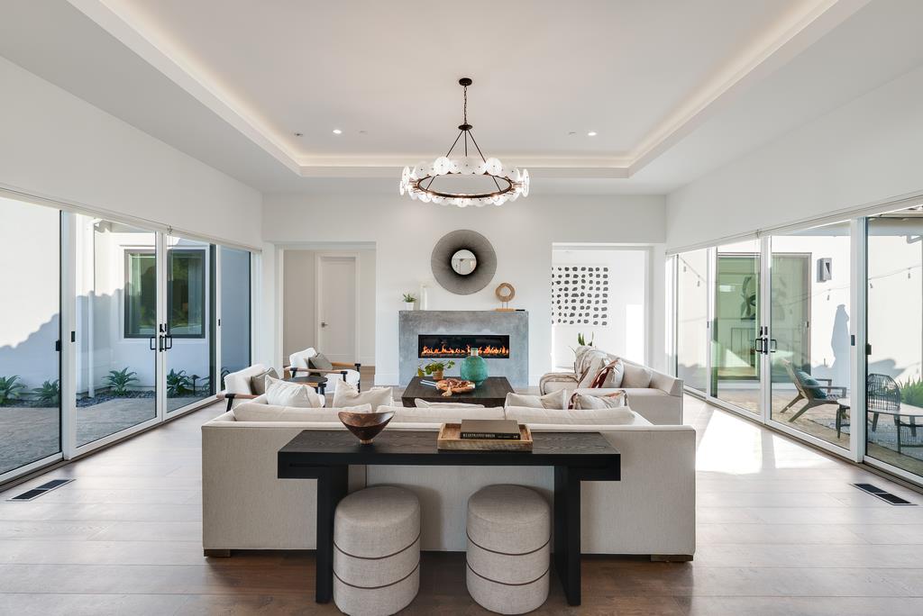 196 Mar Sereno Court