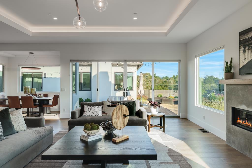 196 Mar Sereno Court
