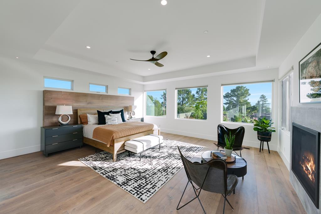 196 Mar Sereno Court