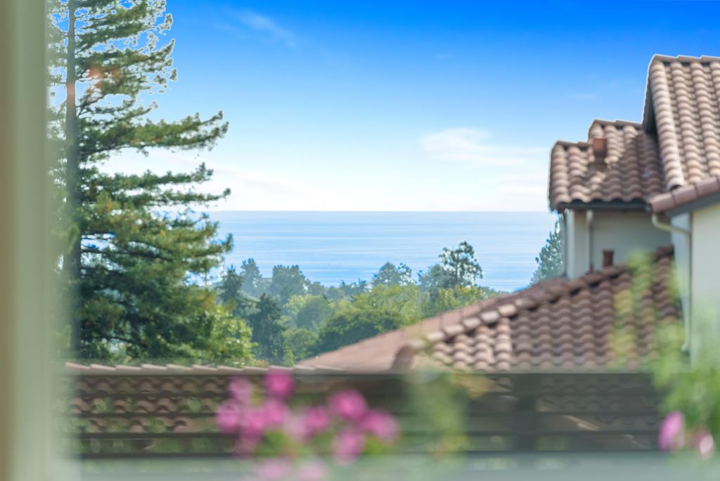 196 Mar Sereno Court