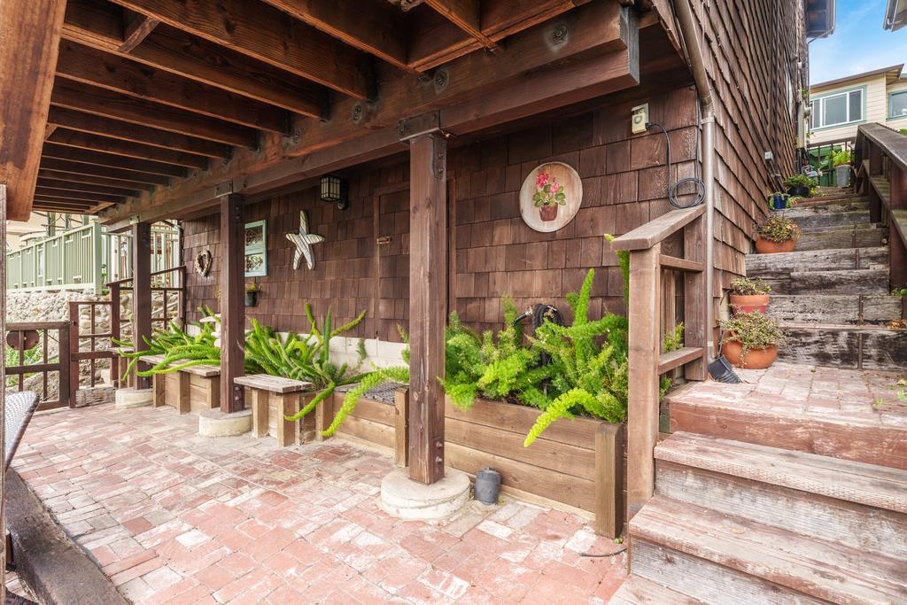 312 Cherry Avenue