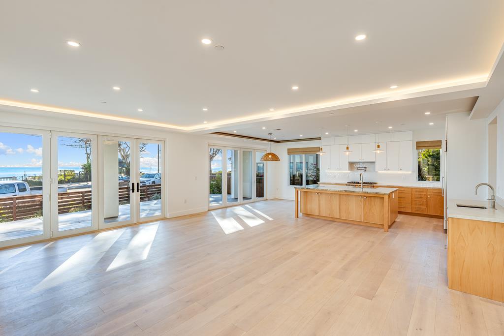 60 Bay Crest Road