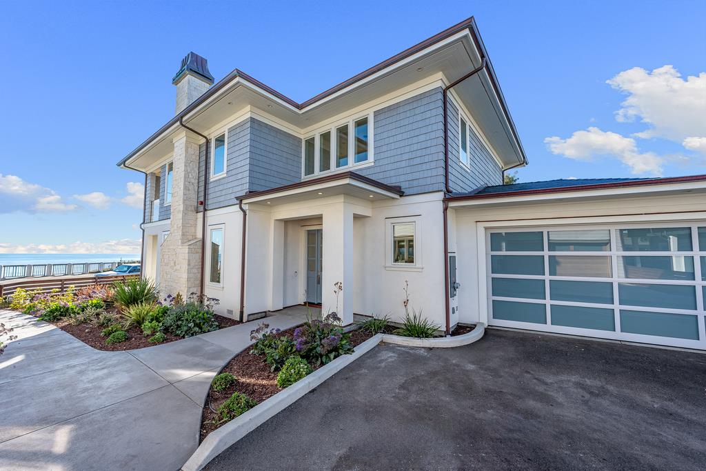 60 Bay Crest Road