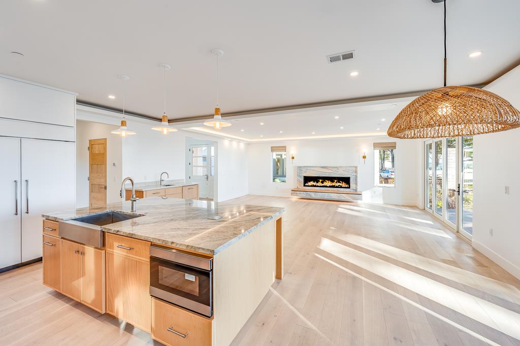 60 Bay Crest Road