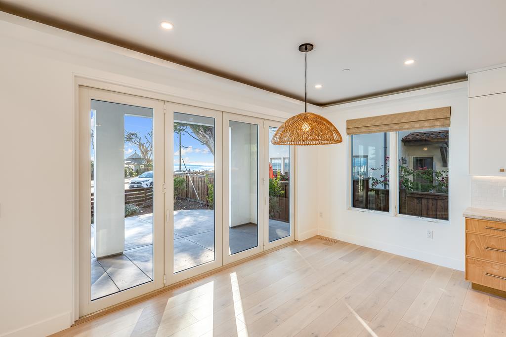 60 Bay Crest Road