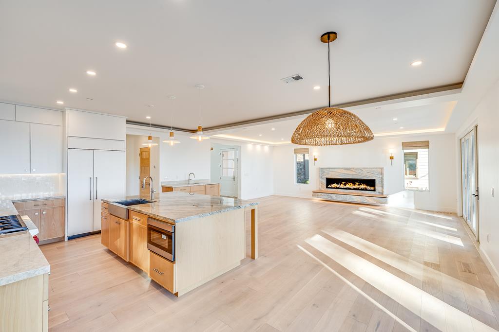 60 Bay Crest Road
