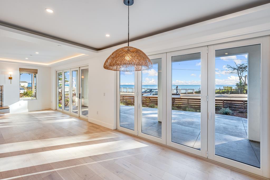 60 Bay Crest Road