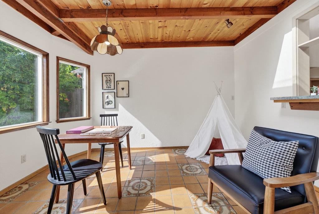 215 Younglove Avenue