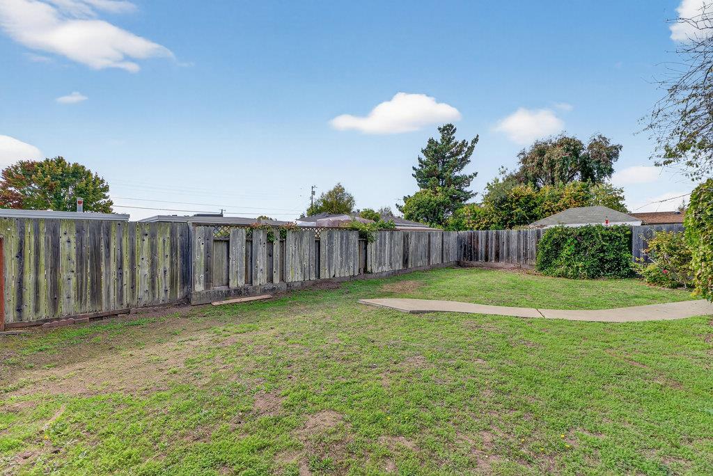 215 Younglove Avenue