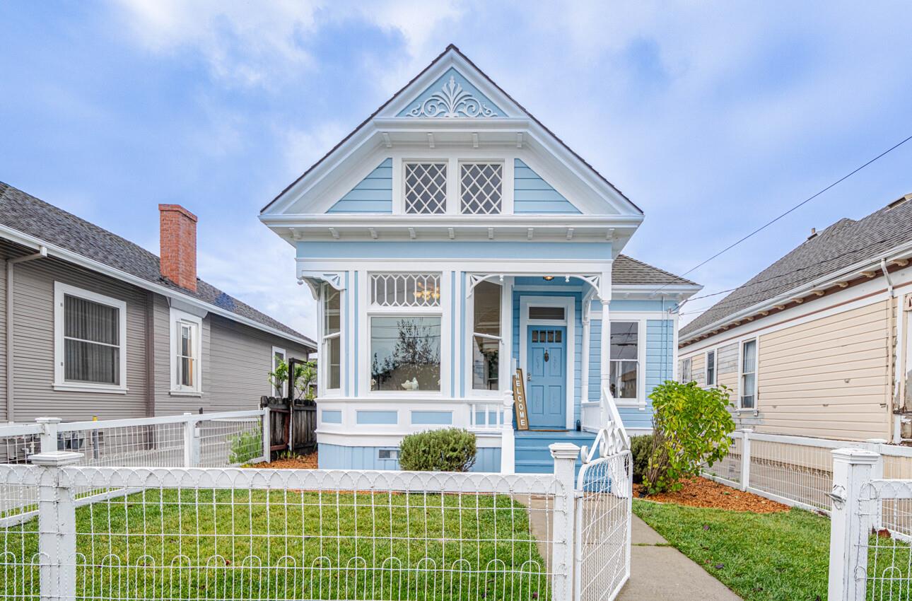 332 Capitol Street