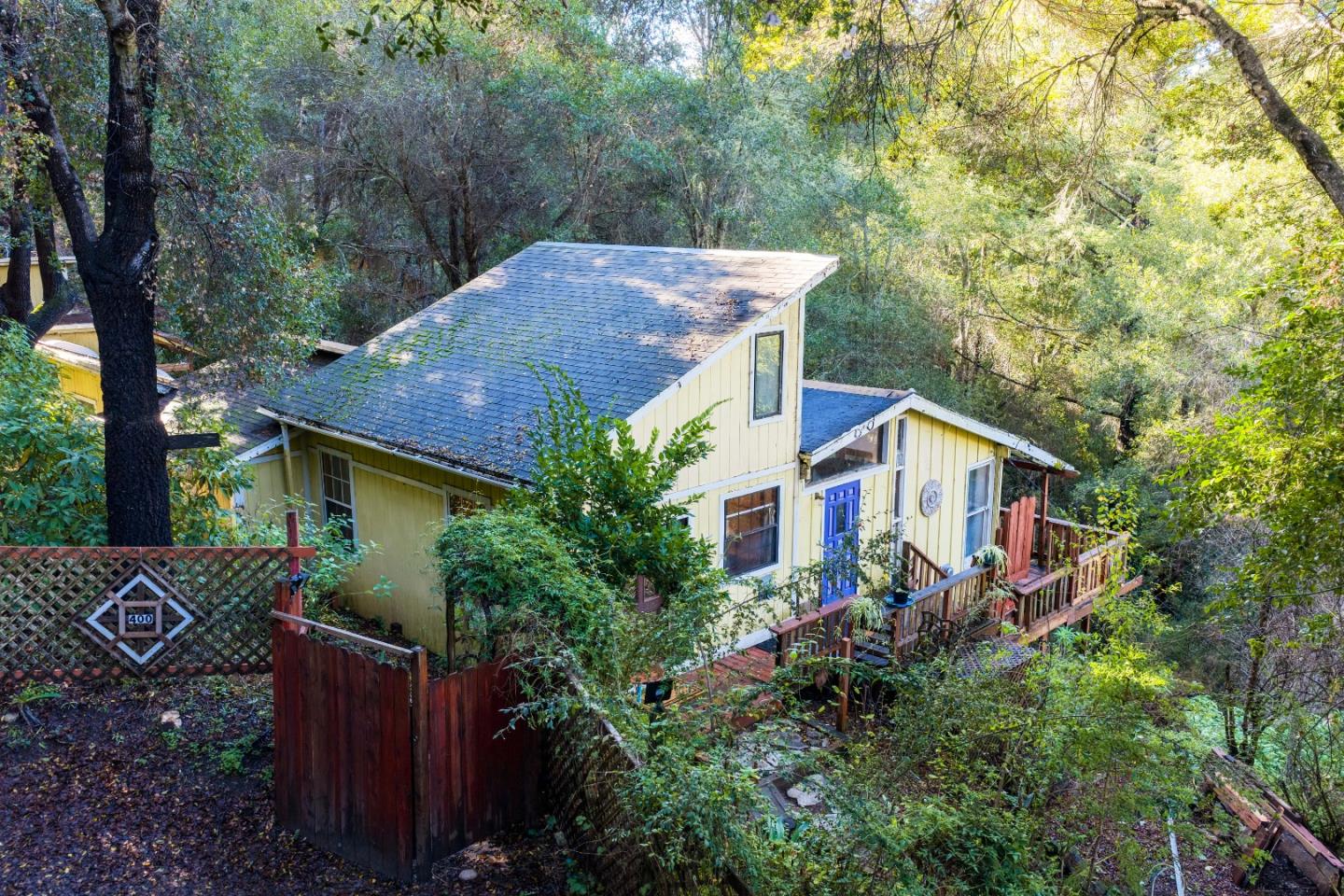 400 Red Hawk Lane