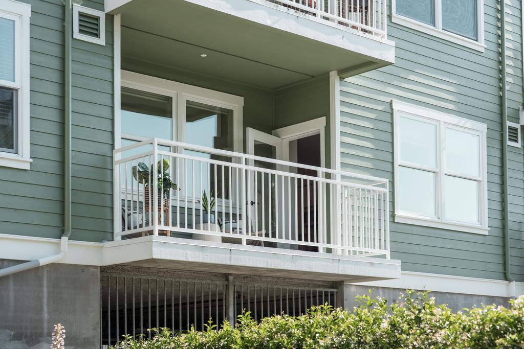 708 Frederick Street 204