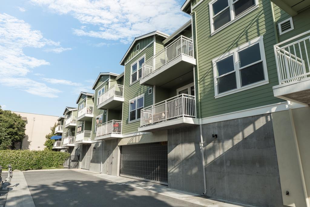 708 Frederick Street 204