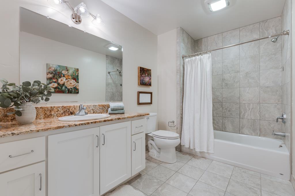 708 Frederick Street 204