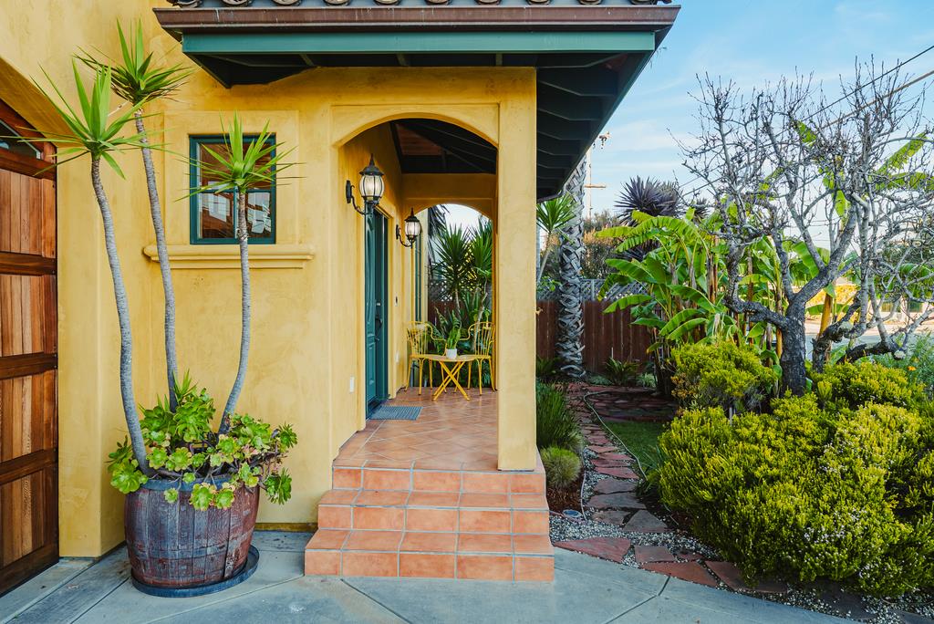 421 Centennial Street