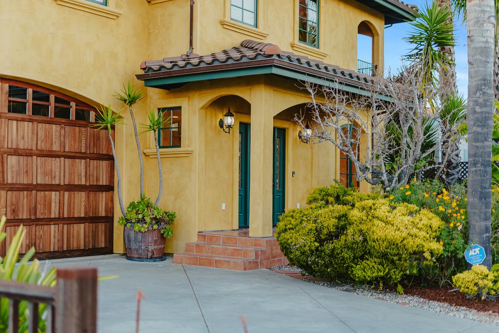 421 Centennial Street