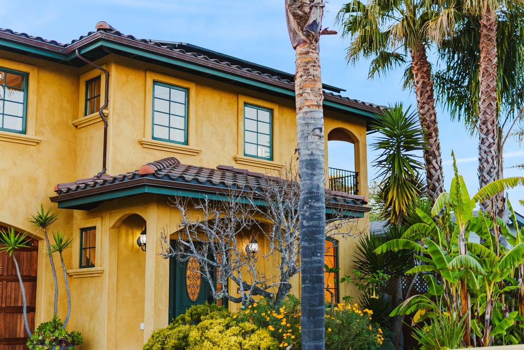 421 Centennial Street